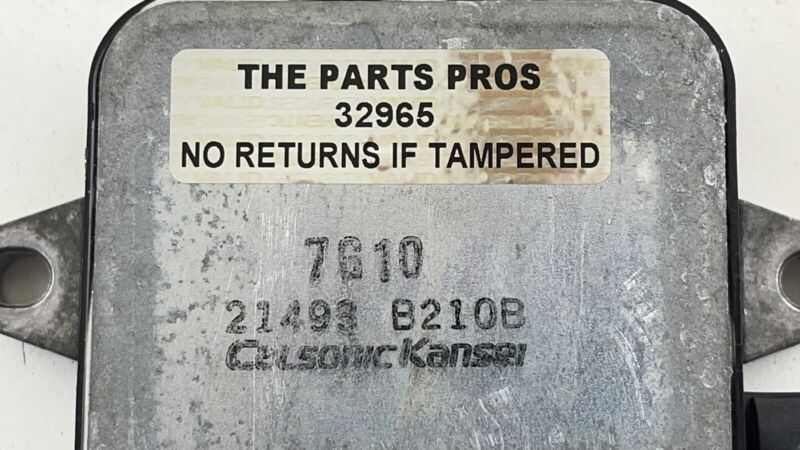 21493 B210B / 21493B210B 17-20 TESLA MODEL S RADIATOR COOLING FAN CONTROL MODULE 21493 B210B OEM