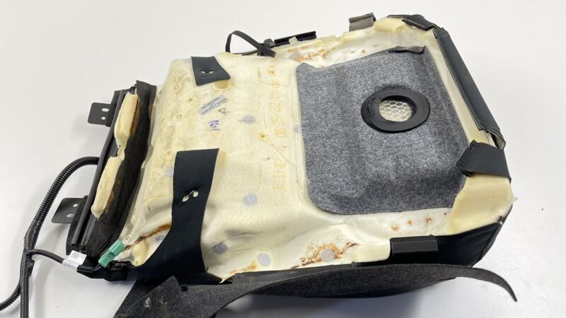 10876-36244 / 10876 36244 / 1087636244 19-22 LEXUS ES300H PASSENGER RIGHT FRONT LOWER SEAT CUSHION COVER BLACK OEM