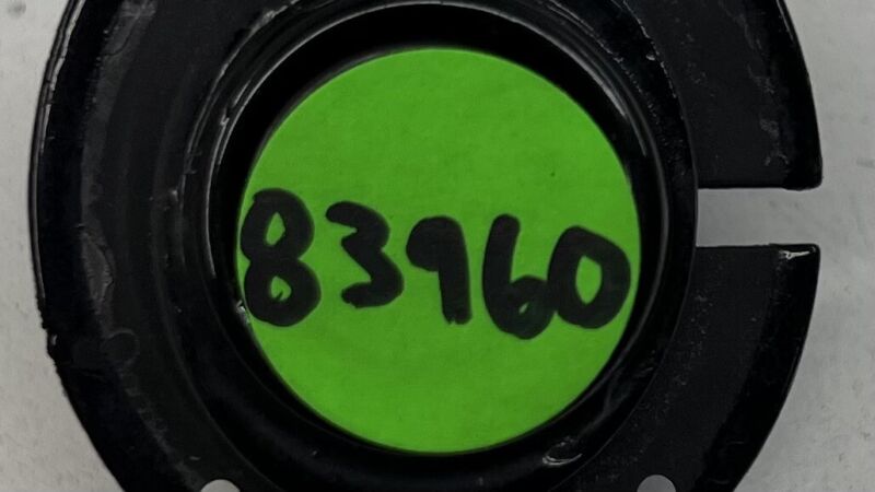 1S0.919.275.A / 1S0 919 275 A / 1S0919275A 13-18 BENTLEY FLYING SPUR LEFT FRONT OUTER PARKING PARK SENSOR WITH BRACKET O