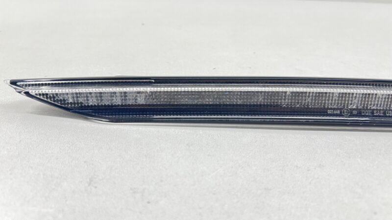987.631.050.01 / 987 631 050 01 / 98763105001 05-12 PORSCHE BOXSTER 987 REAR 3RD THIRD BRAKE LIGHT LAMP STOP WARNING OEM