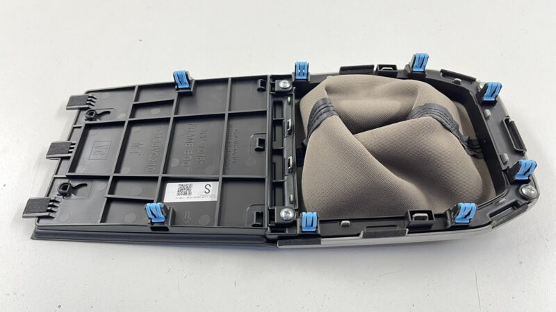 92123VC210 22-23 SUBARU WRX CENTER CONSOLE MANUAL GEAR SHIFT BOOT TRIM COVER 66273VC200 OEM