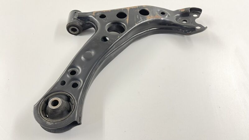 16-21 TOYOTA PRIUS DRIVER LEFT FRONT SUSPENSION LOWER CONTROL ARM OEM