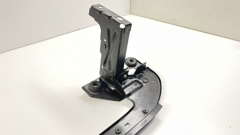 14-23 MASERATI QUATTROPORTE FRONT LOWER RADIATOR MOUNT SUPPORT BRACKET OEM