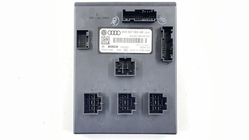 4H0 907 063 AB / 4H0907063AB 2015 AUDI A8 4.0L QUATTRO BODY CONTROL MODULE BCM 4H0 907 063 AB OEM