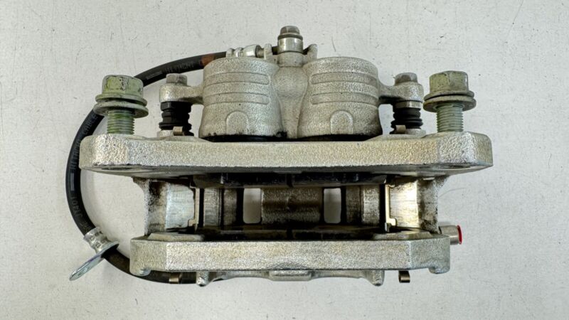Does Not Apply 24-25 SUBARU CROSSTREK PASSENGER RIGHT FRONT CALIPER BRAKE OEM