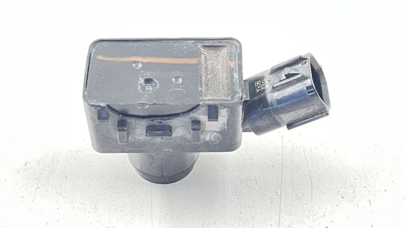 89341-48040 / 89341 48040 / 8934148040 16-19 LEXUS RX350 FRONT BUMPER OUTER PDC PARKING SENSOR 89341-48040 OEM