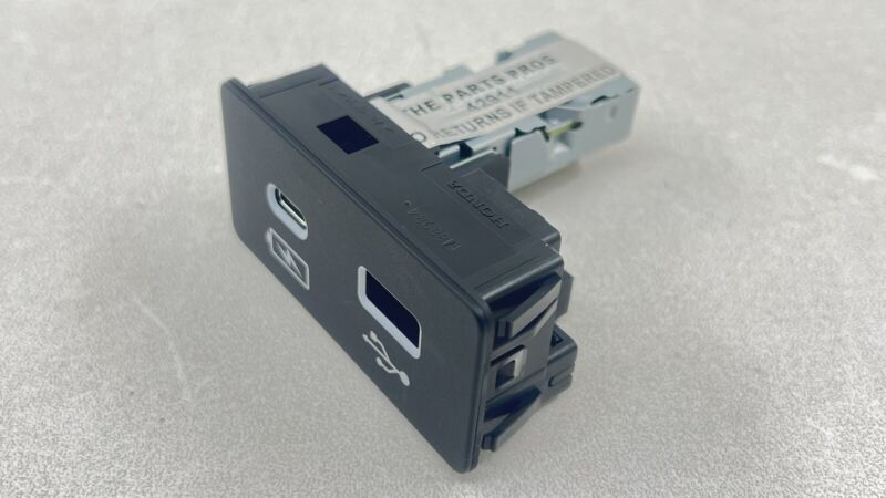 MX293AB 24-25 ACURA INTEGRA TYPE S DUAL INPUT USB AND TYPE C CHARGING PORT MX293AB OEM