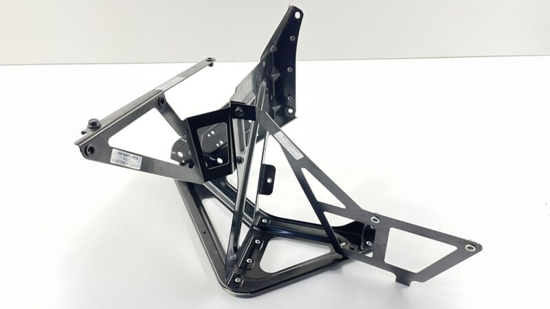 11A4900CP 15-17 MCLAREN 650S LEFT REAR INNER QUARTER PANEL SUPPORT MOUNT BRACKET OEM