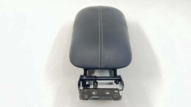 2024 FORD MUSTANG GT CENTER CONSOLE ARMREST ARM REST COVER LID OEM