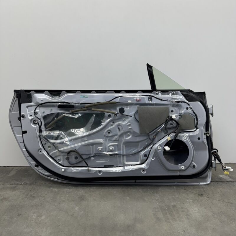 Does not apply 22-25 TOYOTA GR86 SUBARU BRZ DRIVER LEFT DOOR COMPLETE WITH GLASS SILVER OEM