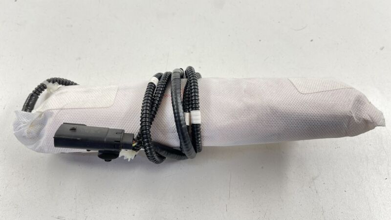 1005258-00-D / 1005258 00 D / 100525800D 12-21 TESLA MODEL S RIGHT FRONT SEAT AIRBAG AIR BAG SRS 1005258-00-D OEM