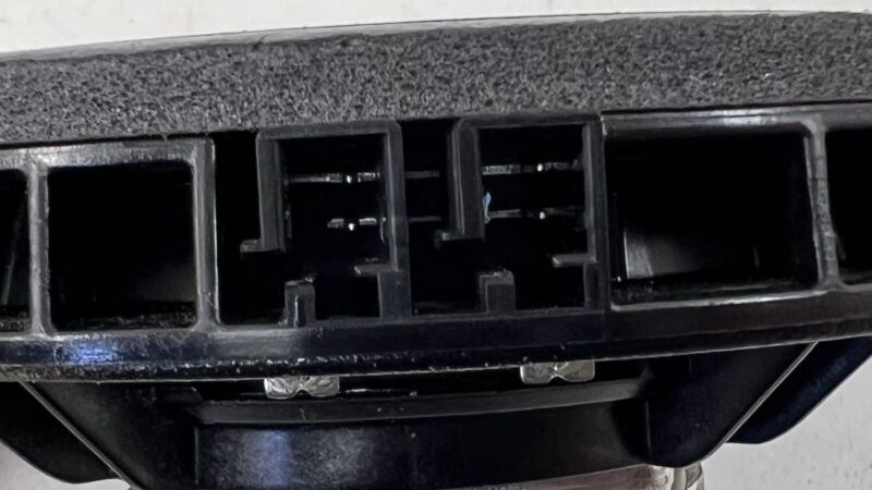 2622469 20-23 TOYOTA SUPRA LEFT OR RIGHT FRONT DOOR SPEAKER HARMAN KARDON 2622469 OEM