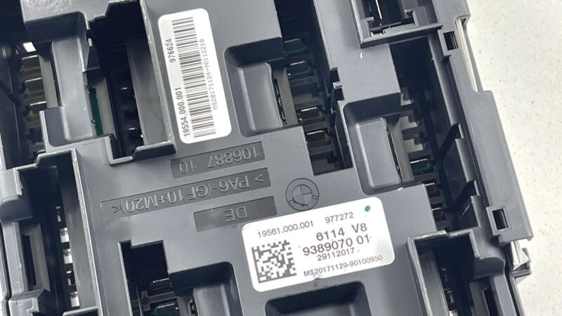 29112017 15-21 BMW M2 M3 M4 POWER DISTRIBUTION FUSE RELAY JUNCTION BOX 61149389070 OEM