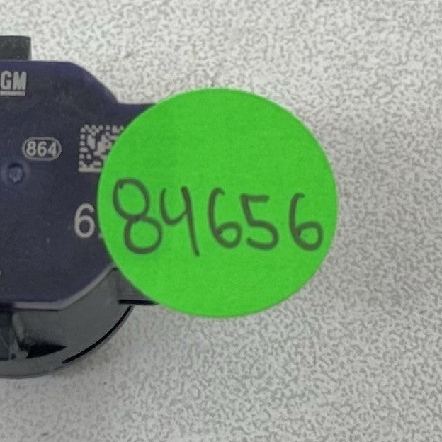 84711303 22-24 CADILLAC CT5 V BLACKWING REAR PDC PARKING SENSOR AID ASSIST 84711303 OEM