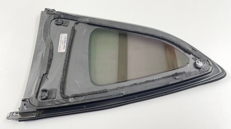 43R-006708 / 43R 006708 / 43R006708 2022 SUBARU BRZ TOYOTA GR86 DRIVER LEFT REAR QUARTER PANEL GLASS WINDOW OEM
