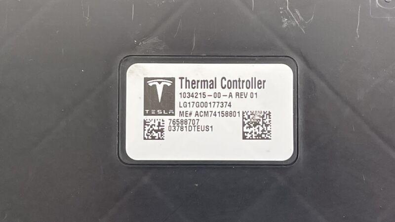 1034215-00-A / 1034215 00 A / 103421500A 12-20 TESLA MODEL S HVAC HEATER CORE THERMAL CONTROLLER MODULE 1034215-00-A OEM