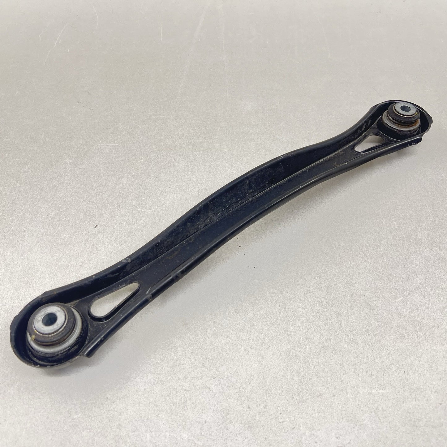 84382226 17-24 CHEVROLET CAMARO ZL1 DRIVER LEFT REAR CONTROL ARM SET OEM