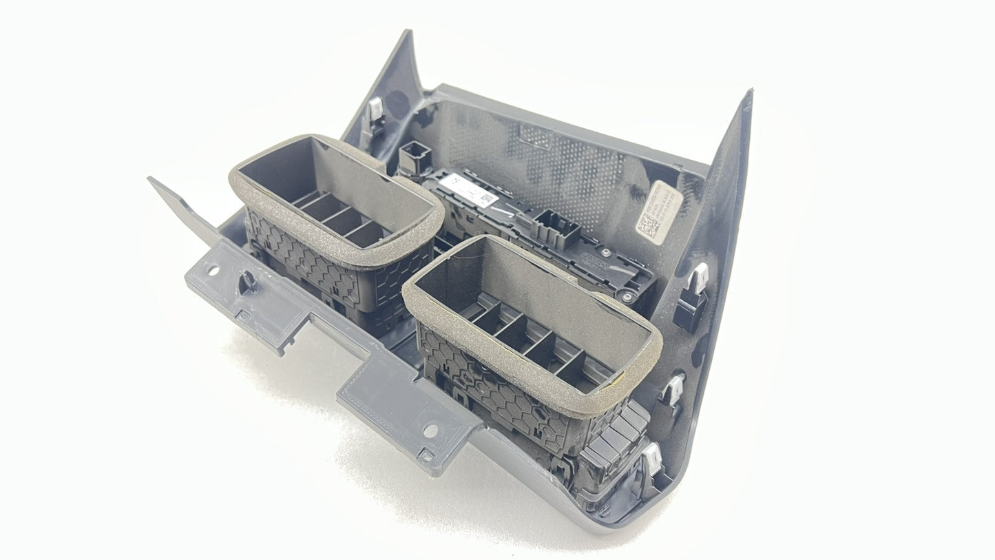 PR3T-18K811-BAW / PR3T 18K811 BAW / PR3T18K811BAW 24-25 FORD MUSTANG GT FRONT CENTER DASH AIR VENT GRILLE TRIM BEZEL PAN