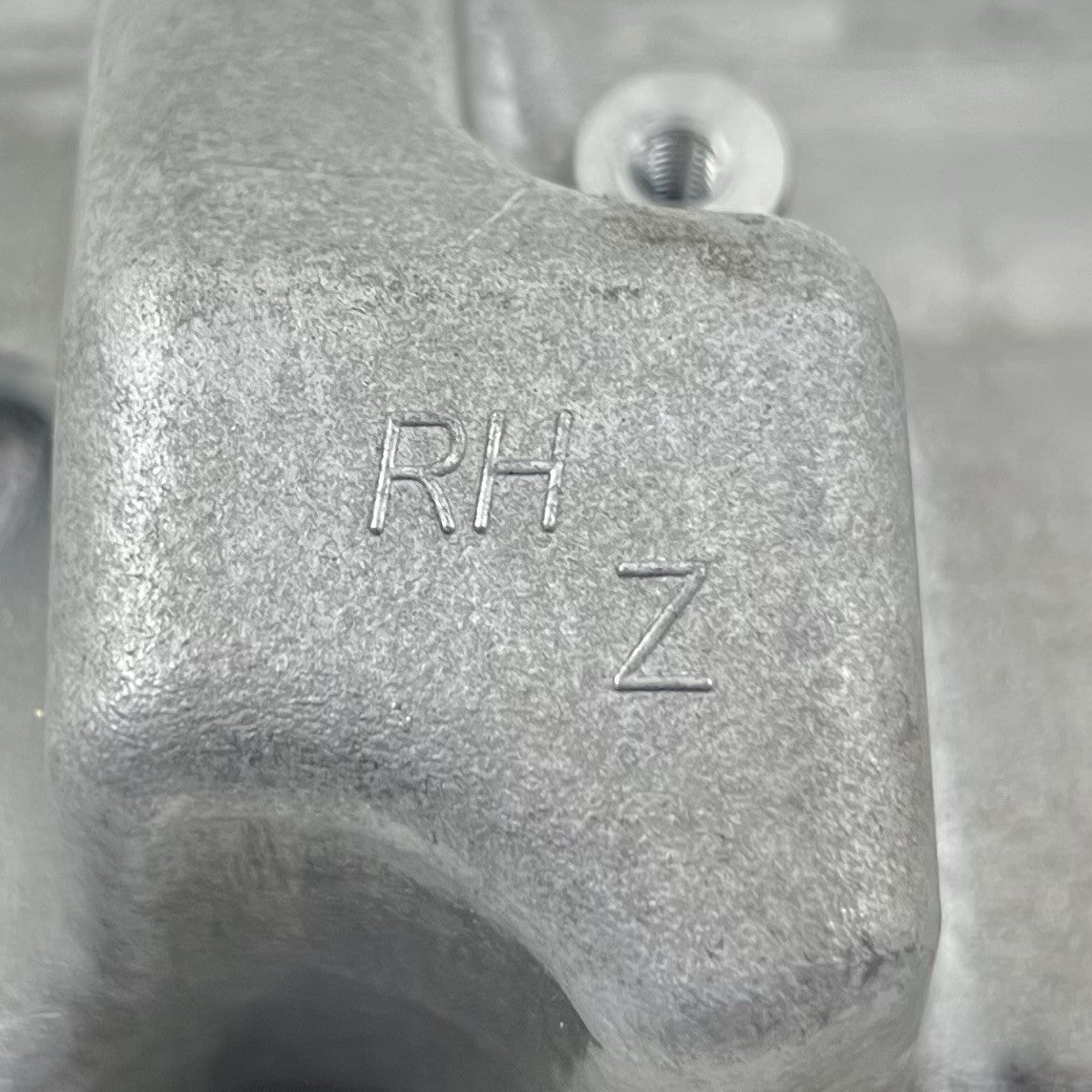 Does Not Apply 16-24 CHEVROLET CAMARO SS LT1 PASSENGER RIGHT SIDE MOTOR ENGINE VALVE COVER OEM