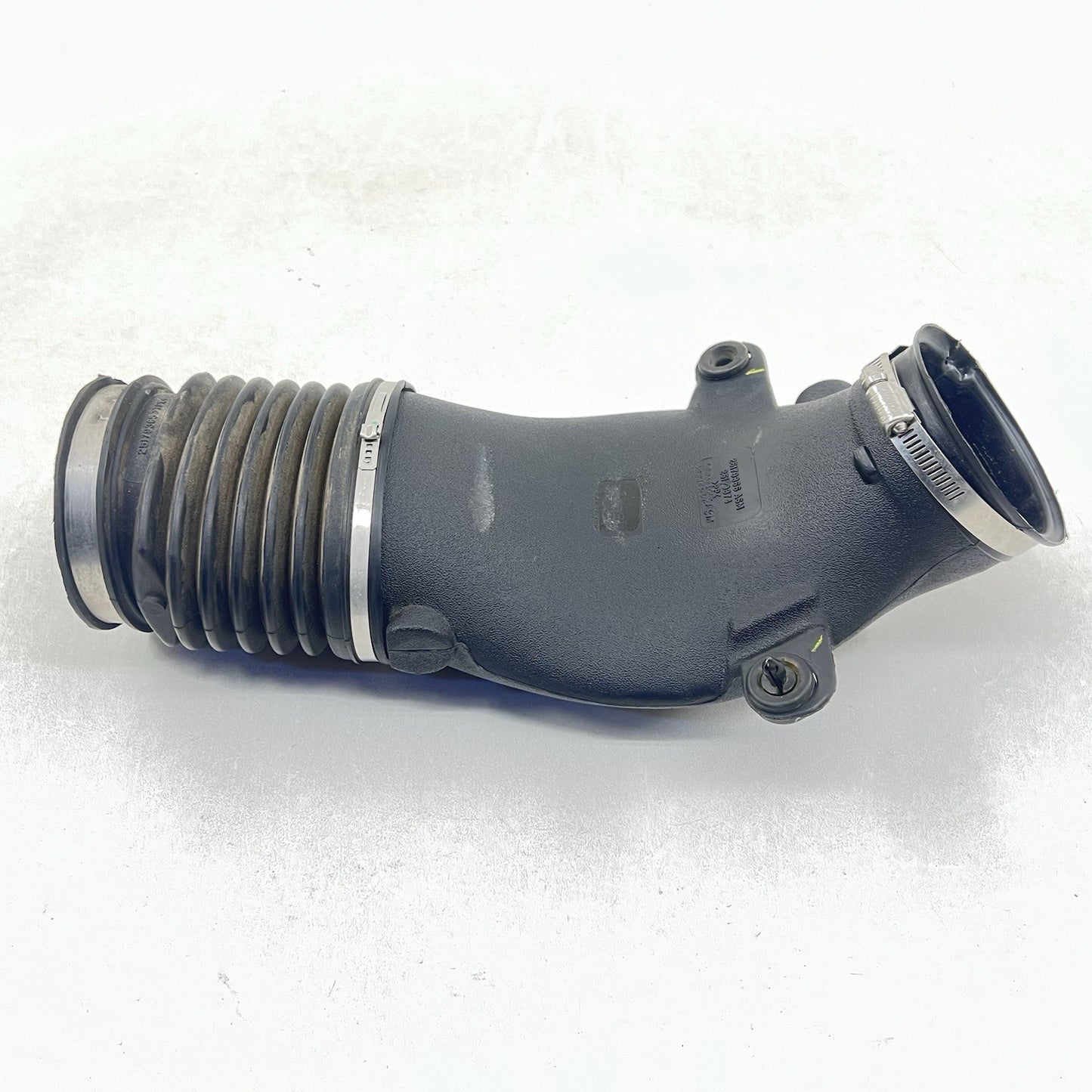 25314823 01-04 CHEVROLET CORVETTE C5 Z06 AIR CLEANER INTAKE DUCT TUBE HOSE 25179366 OEM