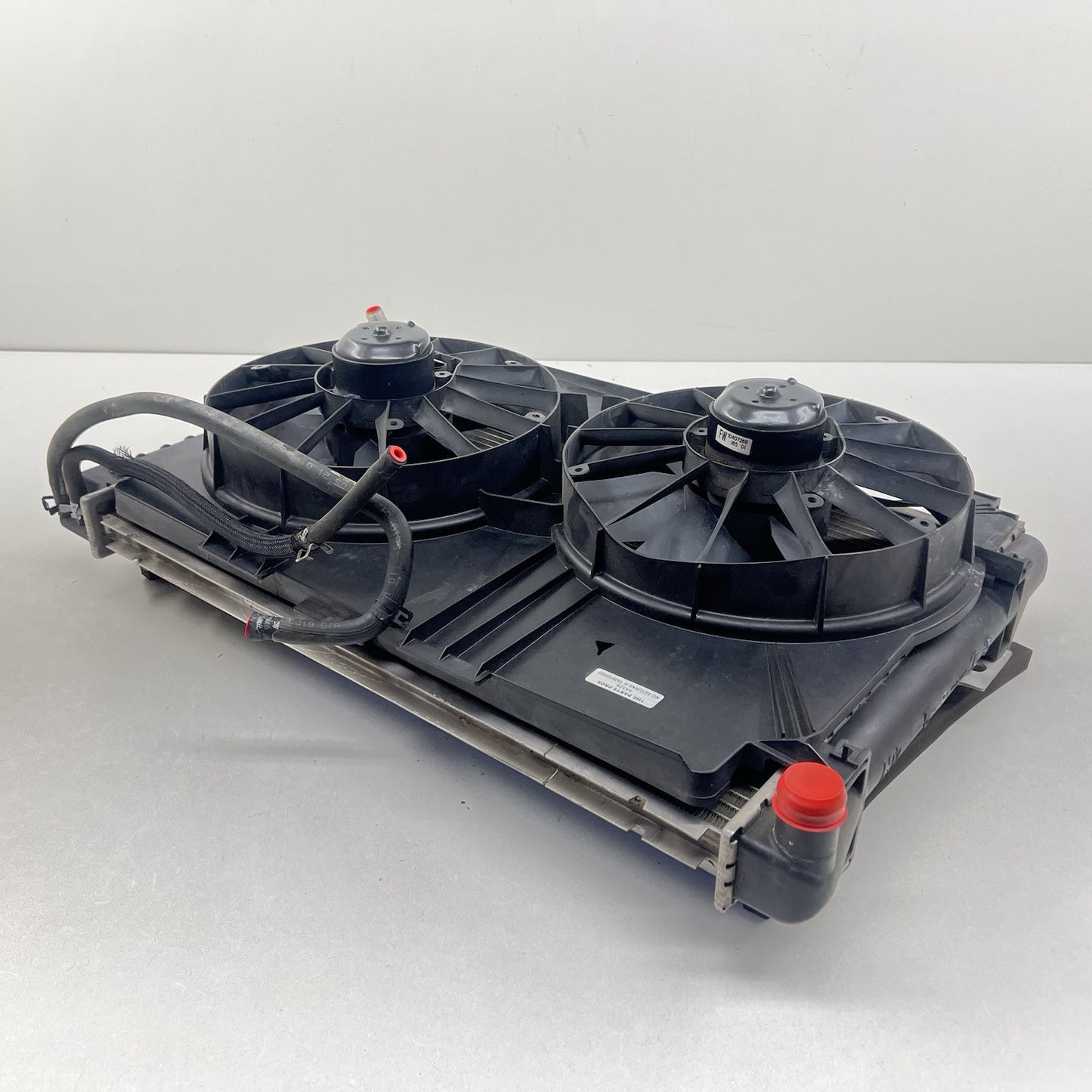 52470605 01-04 CHEVROLET CORVETTE C5 Z06 MANUAL RADIATOR CONDENSER FAN ASSEMBLY OEM