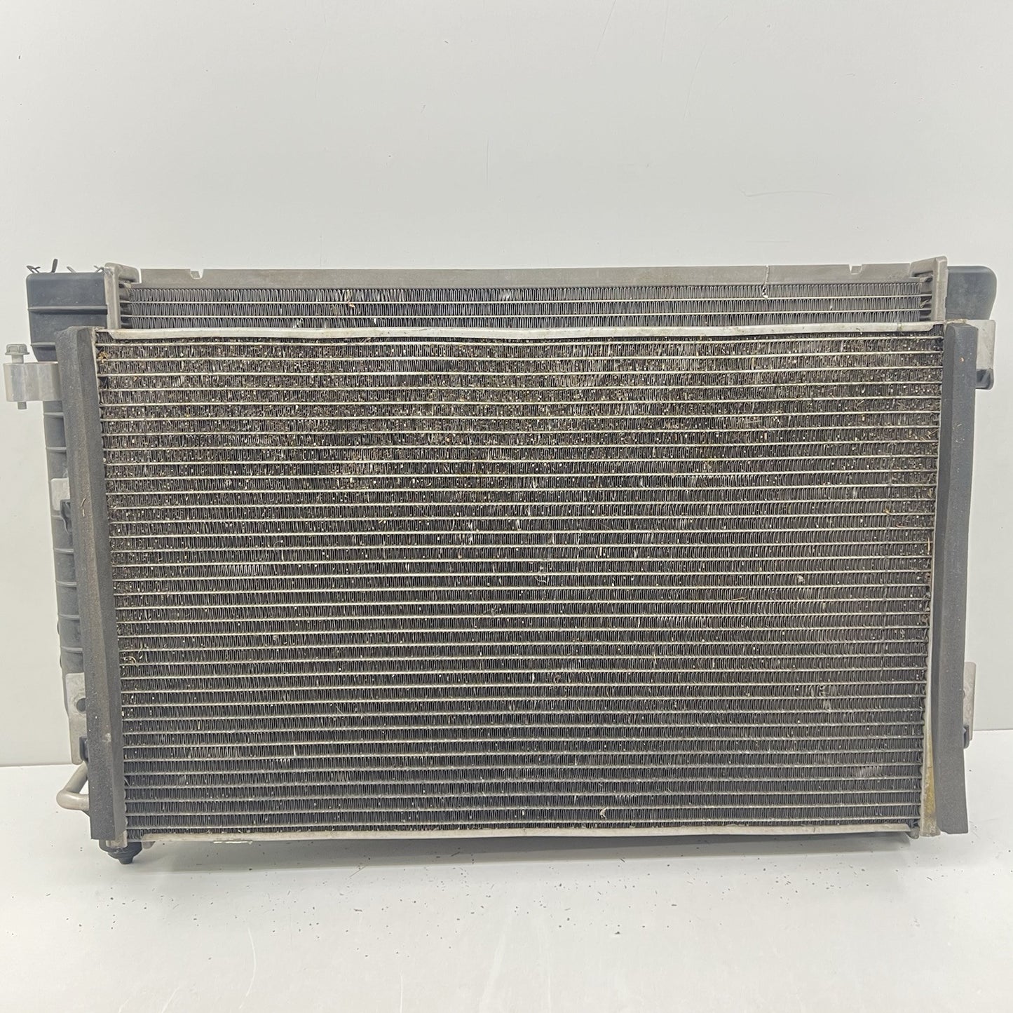 52470605 01-04 CHEVROLET CORVETTE C5 Z06 MANUAL RADIATOR CONDENSER FAN ASSEMBLY OEM