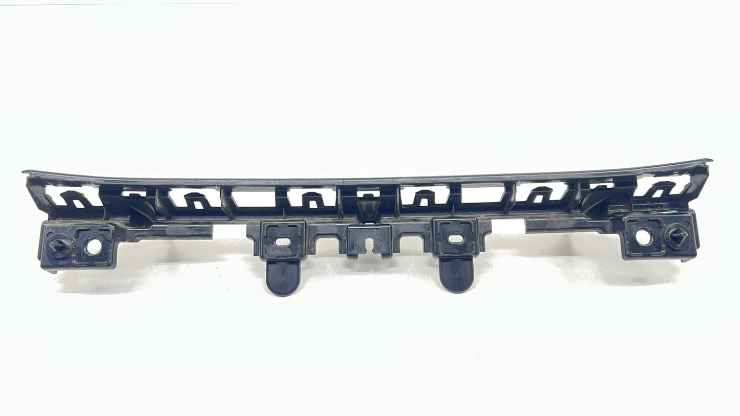 PR3B-17B861-A / PR3B 17B861 A / PR3B17B861A 24-25 FORD MUSTANG GT REAR CENTER BUMPER BRACKET SUPPORT MOUNT PR3B-17B861-A
