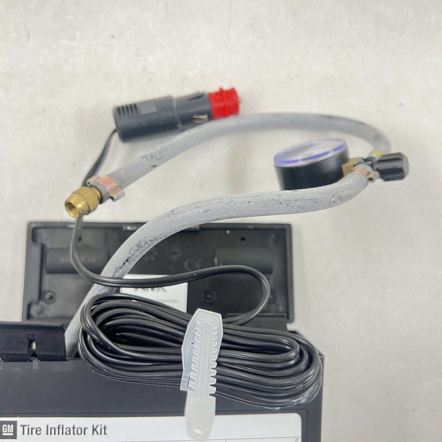 9594073 01-04 CORVETTE C5 Z06 EMERGENCY AIR COMPRESSOR TIRE INFLATION PUMP KIT OEM