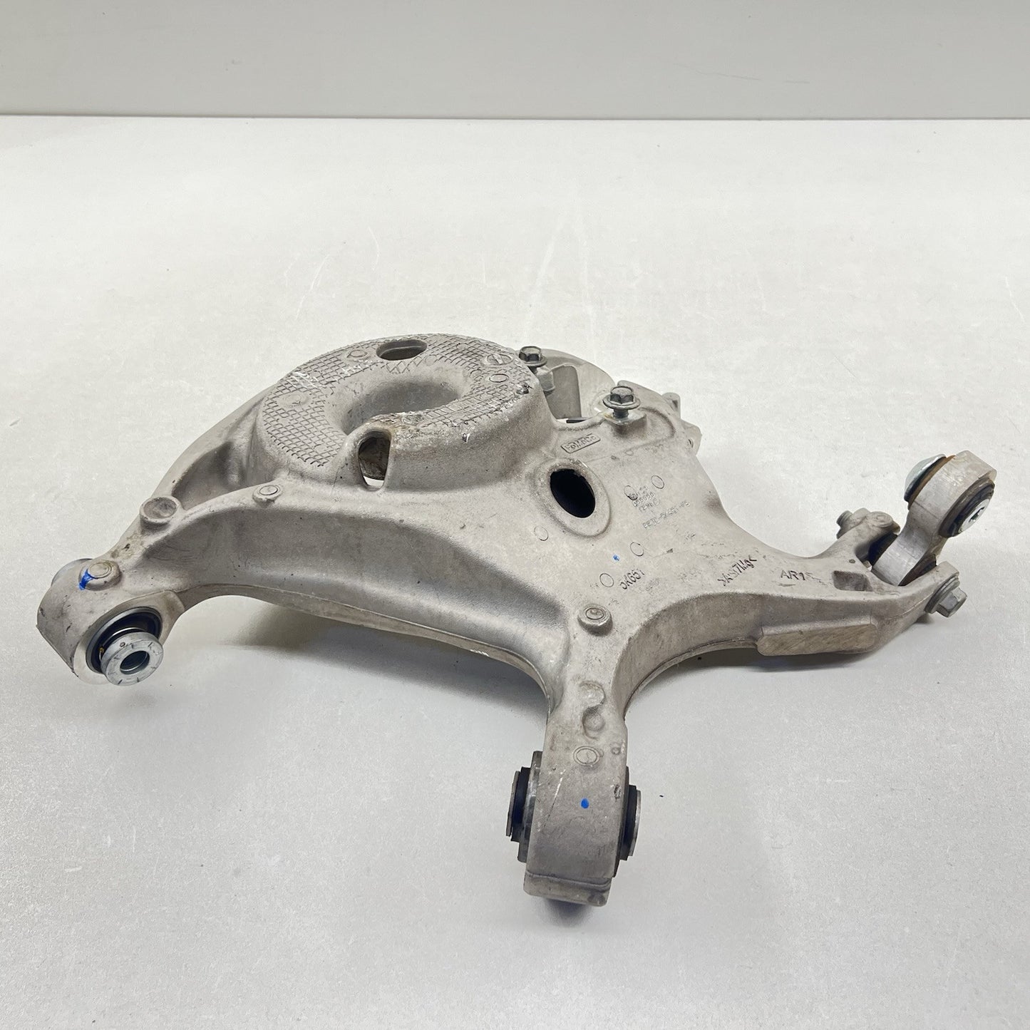 PR3C-5K551-FB / PR3C 5K551 FB / PR3C5K551FB 24-25 FORD MUSTANG GT PASSENGER RIGHT REAR CONTROL ARM PARTIAL SET OEM