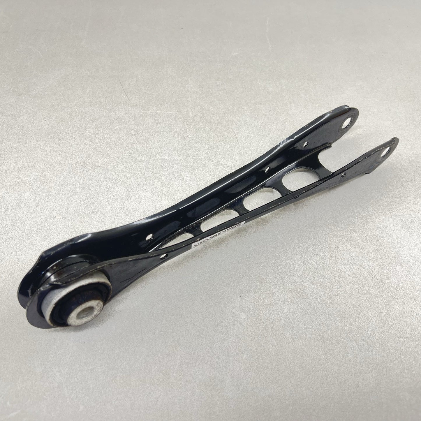 84382226 17-24 CHEVROLET CAMARO ZL1 DRIVER LEFT REAR CONTROL ARM SET OEM
