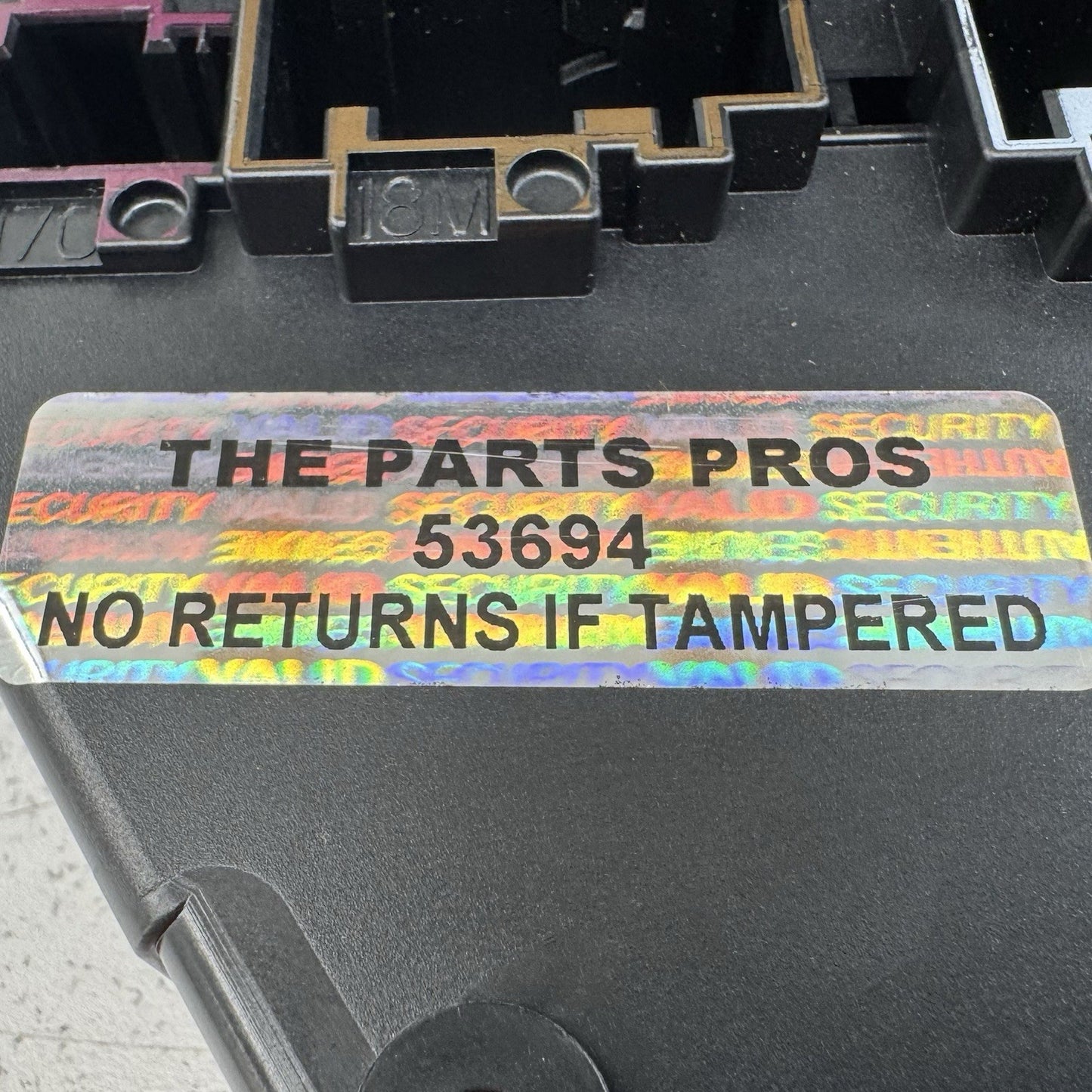 12-18 Mercedes W218 CLS550 Front SAM Module Fuse Relay Junction Box OEM