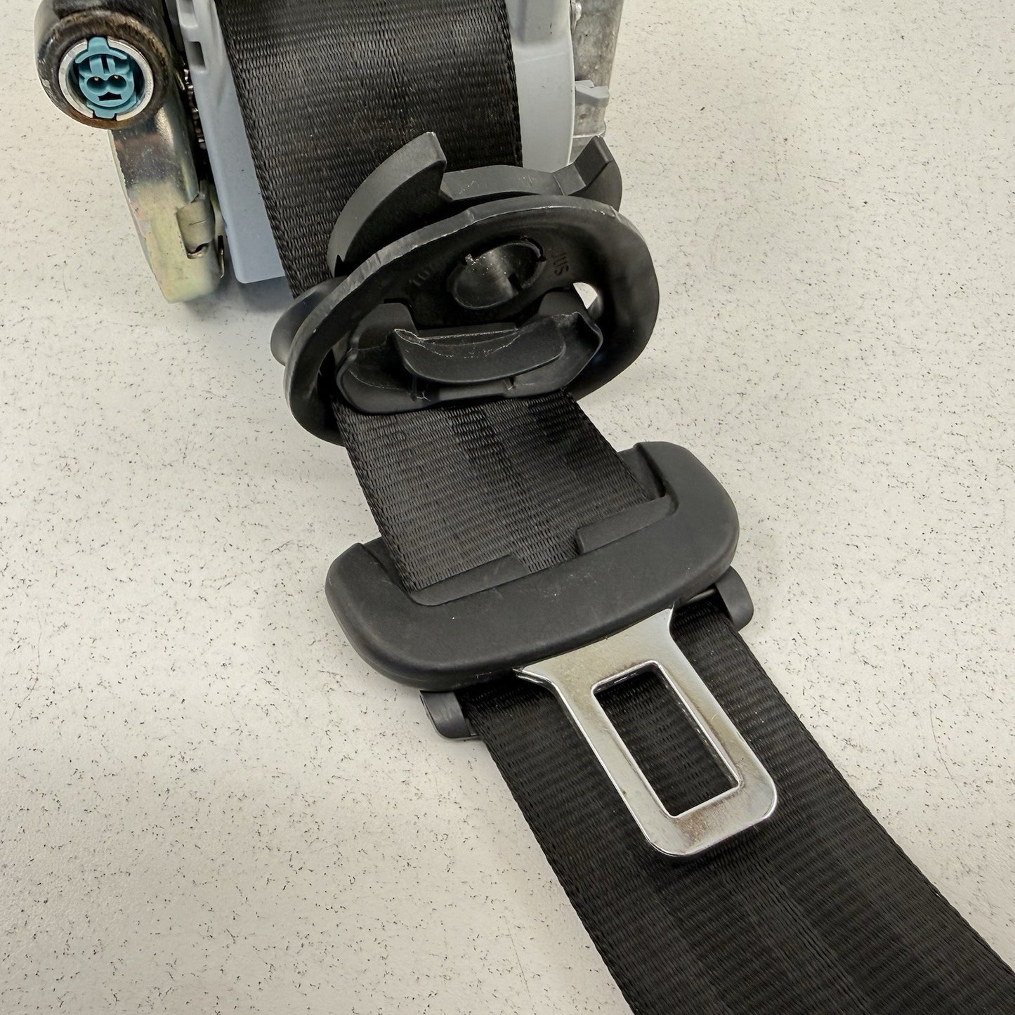 17-23 Audi R8 Seatbelt Seat Belt Retractor Pair Left & Right Black OEM