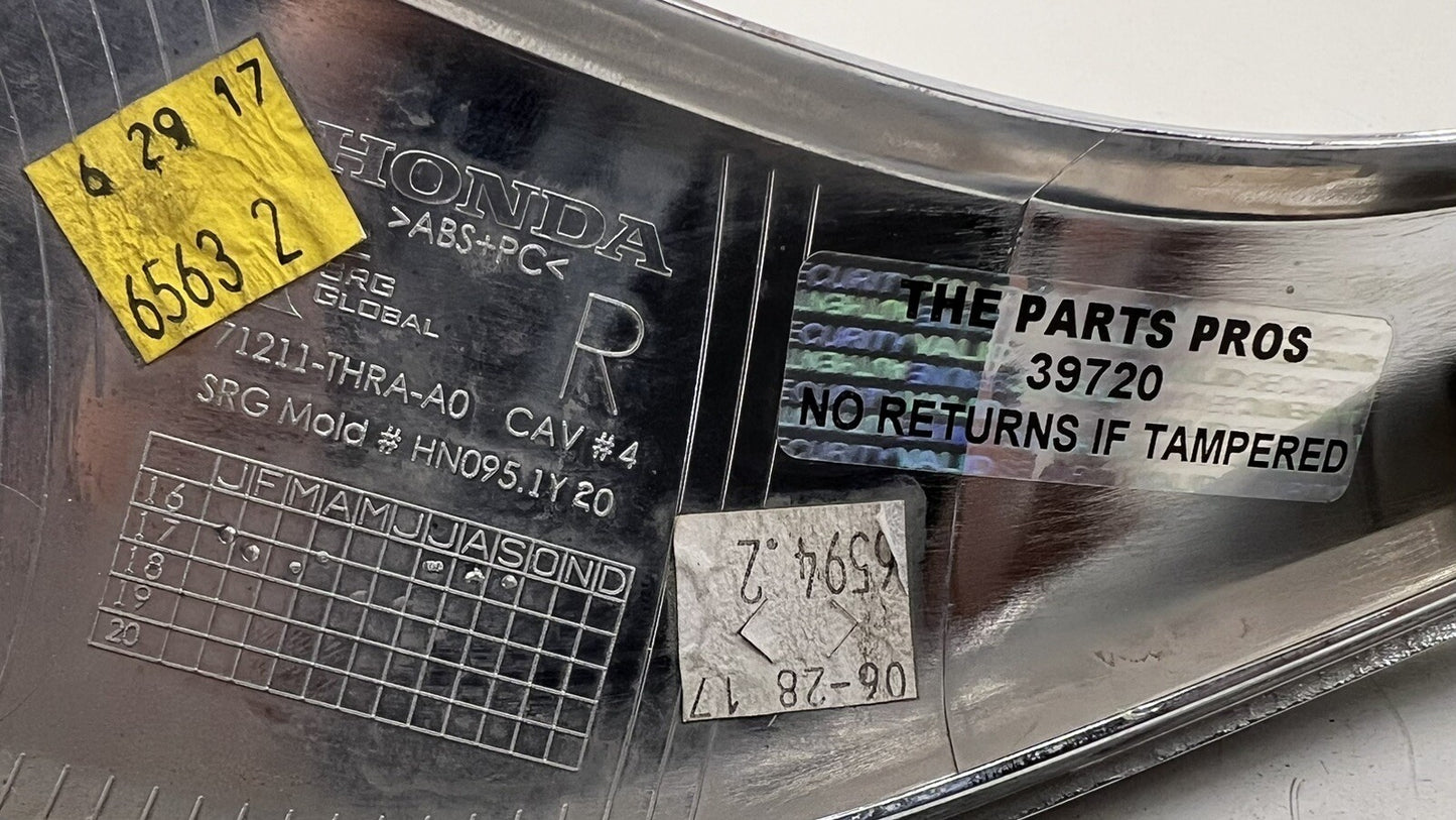 18-20 HONDA ODYSSEY RIGHT FRONT BUMPER SIDE BEZEL MOLDING COVER TRIM OEM