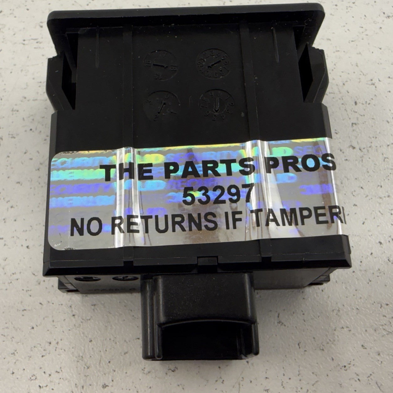 15-23 Dodge Charger Rear Center Console Dual USB Port Charge Port 68253158AA OEM