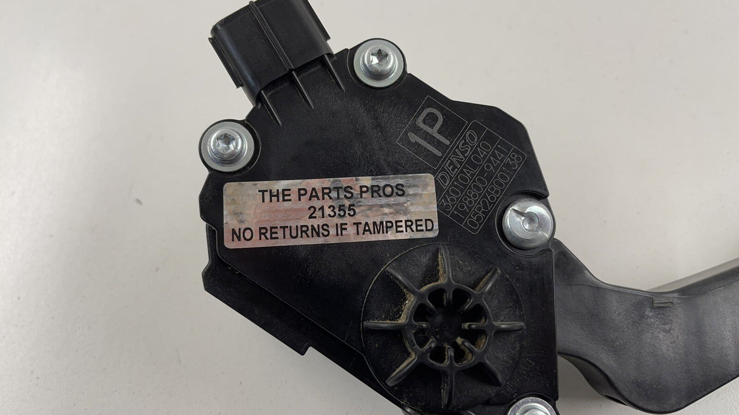 15-19 SUBARU LEGACY OUTBACK GAS PEDAL THROTTLE ACCELERATOR 36010AL040 OEM