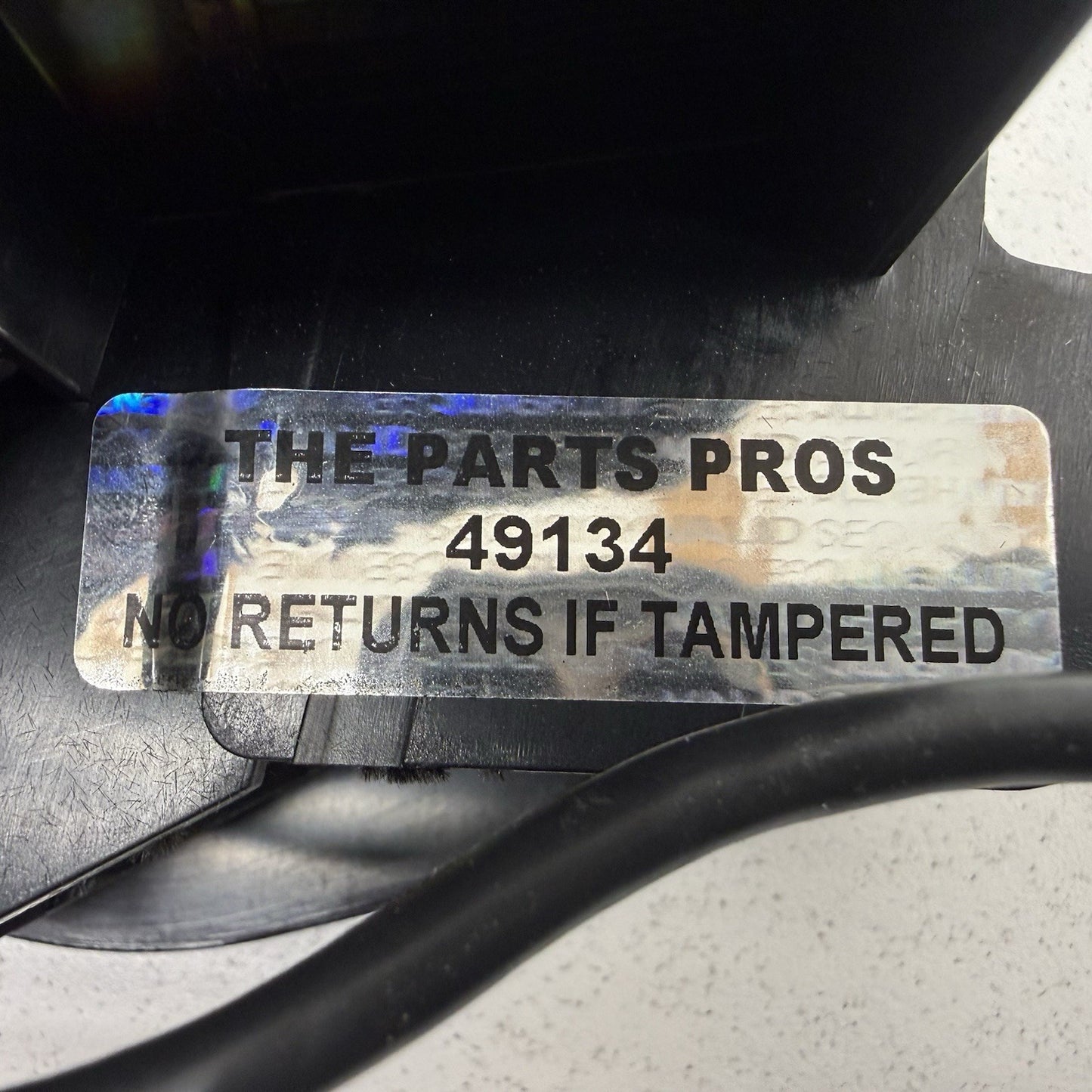 10-16 Mercedes W212 E350 Center Console USB Connect Mount Plate 2128210911 OEM