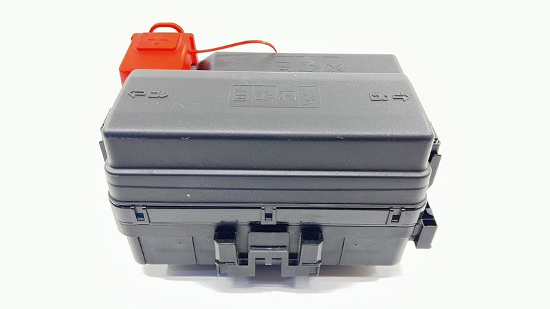 22-24 CADILLAC CT4 V BLACKWING ENGINE BAY FUSE RELAY JUNCTION BOX MODULE OEM