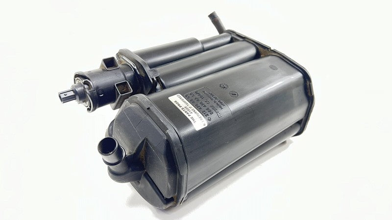 A 212 470 03 59 0359 / A2124700359 / 2124700359 12-18 MERCEDES BENZ CLS550 W218 FUEL EVAP VAPOR CHARCOAL EMISSION CANIST