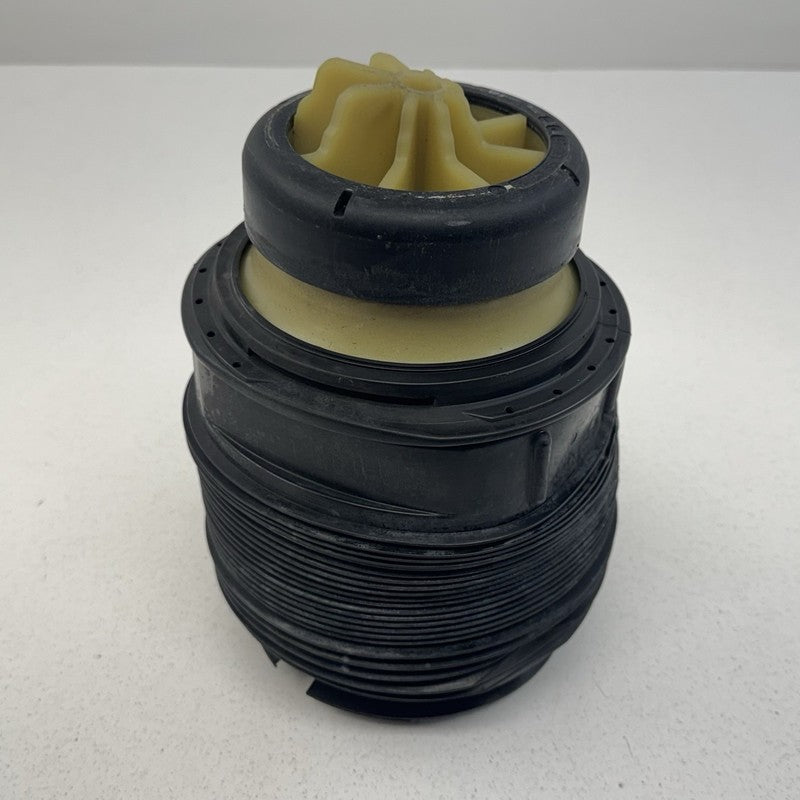 10-18 Mercedes W212 W218 CLS550 E550 Right Rear Air Suspension Bag Sho