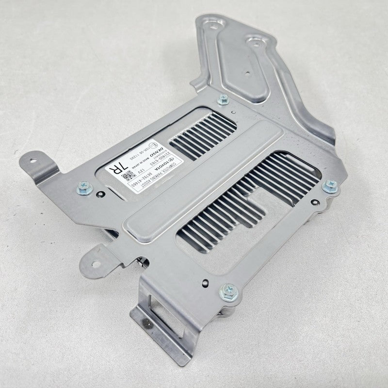 86792-47460 / 86792 47460 / 8679247460 23-25 TOYOTA PRIUS PARKING AID PARK ASSIST CONTROL MODULE 86792-47460 OEM