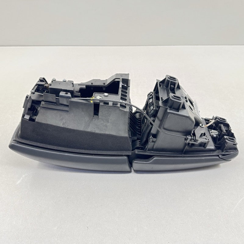 7 072 737 / 7072737 06-10 BMW M6 E63 E64 Center Console Armrest Arm Rest Cover 7072737 OEM