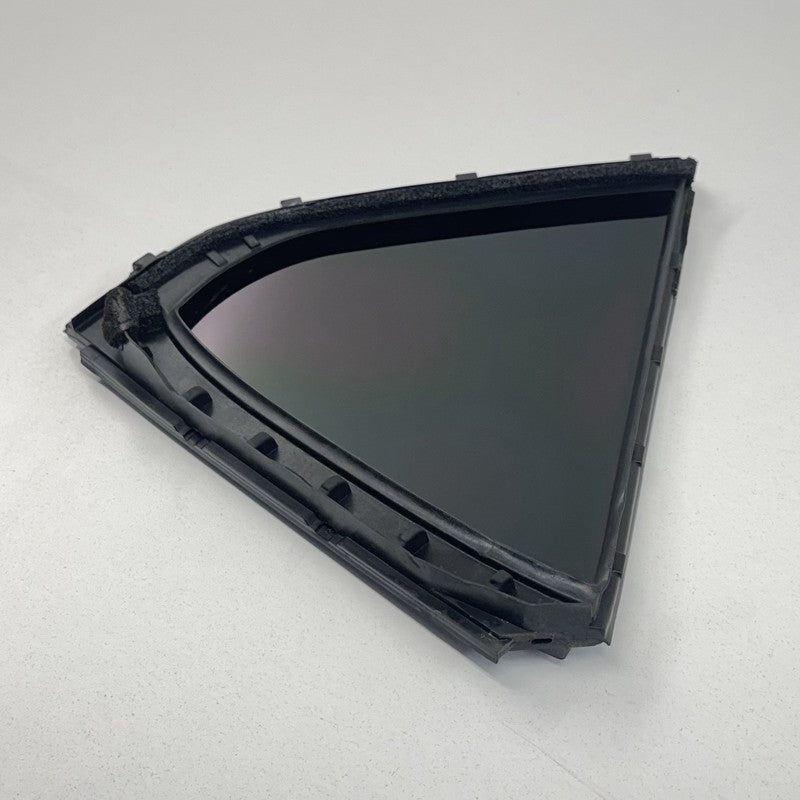 43R-005834 / 43R 005834 / 43R005834 06-13 Lexus IS250 IS350 IS F Left Rear Quarter Panel Window Glass 43R-005834 OEM