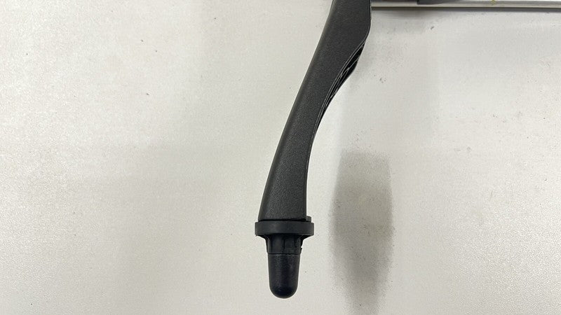 A 212 680 00 10 0010 / A2126800010 / 2126800010 12-18 MERCEDES BENZ CLS550 W218 REAR TRUNK CARGO STORAGE BOX COMPARTMENT