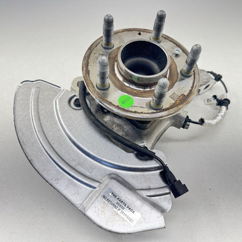 8551 6632 / 85516632 22-24 CADILLAC CT5 V BLACKWING RIGHT FRONT SPINDLE KNUCKLE HUB BEARING OEM