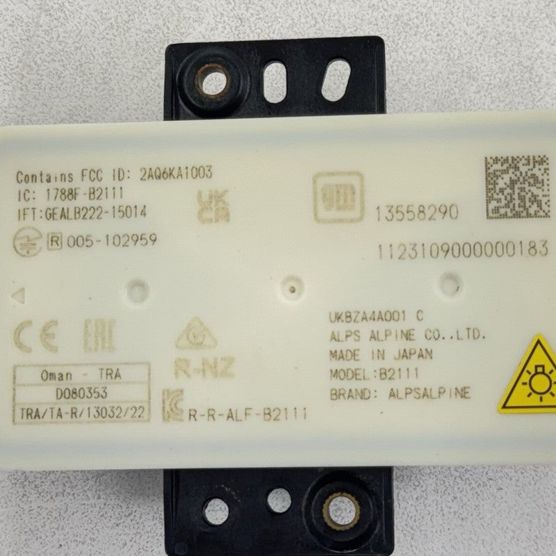 13558290 22-25 CADILLAC CT5 V BLACKWING HANDS FREE TRUNK OPEN CLOSE MODULE 13558290 OEM