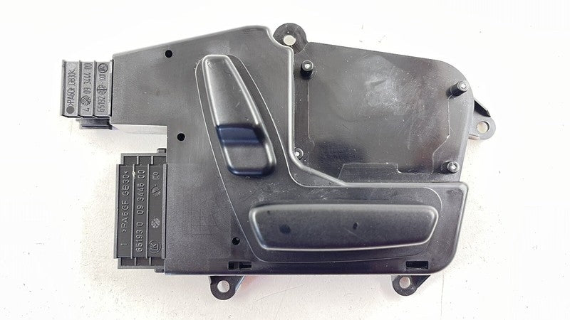 1648201410 / A1648201410 / A 164 820 14 10 1410 12-16 TESLA MODEL S PASSENGER RIGHT FRONT SEAT CONTROL SWITCH A164820141