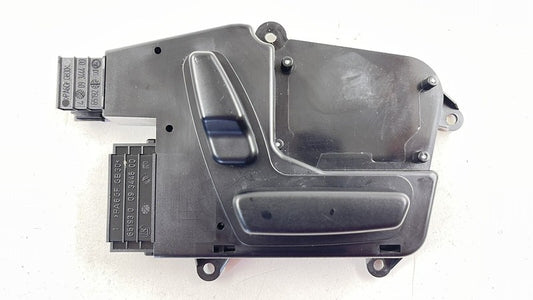 1648201410 / A1648201410 / A 164 820 14 10 1410 12-16 TESLA MODEL S PASSENGER RIGHT FRONT SEAT CONTROL SWITCH A164820141