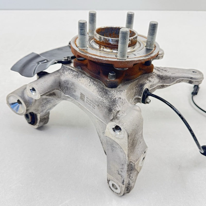 PR3C-5A970-BB / PR3C 5A970 BB / PR3C5A970BB 24-25 FORD MUSTANG GT PASSENGER RIGHT REAR SPINDLE KNUCKLE HUB BEARING OEM