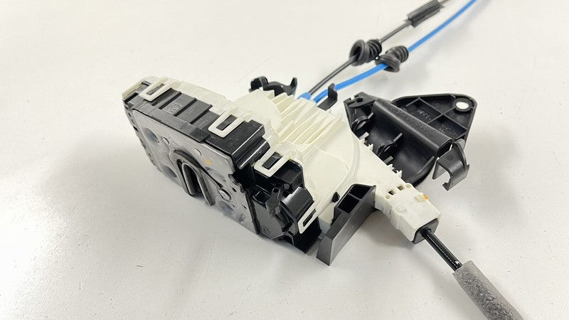 0997300435 / A0997300435 / A 099 730 04 35 0435 08-14 MERCEDES W204 C CLASS PASSENGER RIGHT REAR DOOR LOCK LATCH ACTUATO