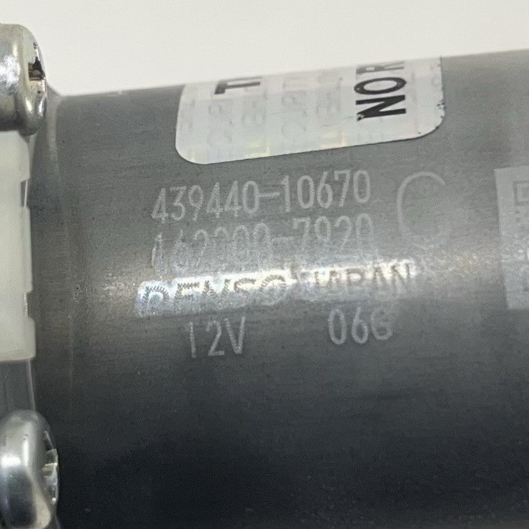 439440-10670 / 439440 10670 / 43944010670 24-25 SUBARU CROSSTREK LEFT FRONT SEAT ADJUSTMENT ADJUST MOTOR 439440-10670 OE